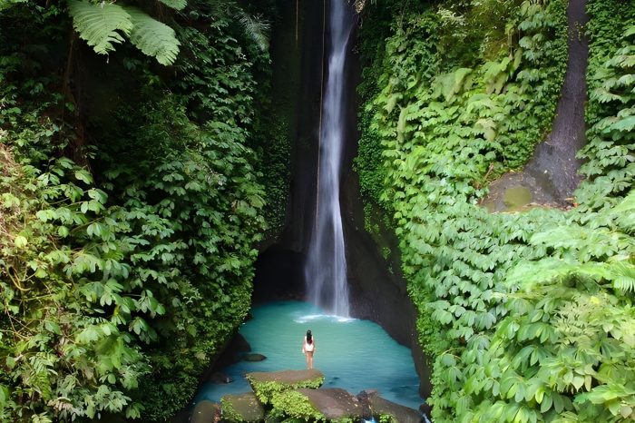 Bali’s Beratan Lake Temple and Leke-Leke Waterfalls Tour